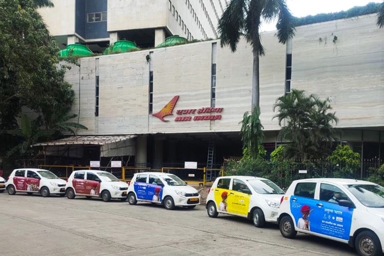 Cab Advertisement by Beyond Ads